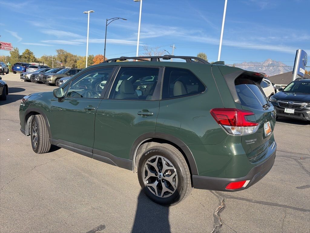 Used 2023 Subaru Forester Premium SUV