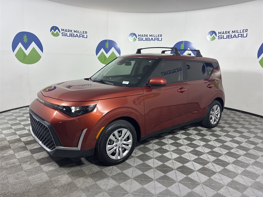 Used 2023 Kia Soul LX Hatchback