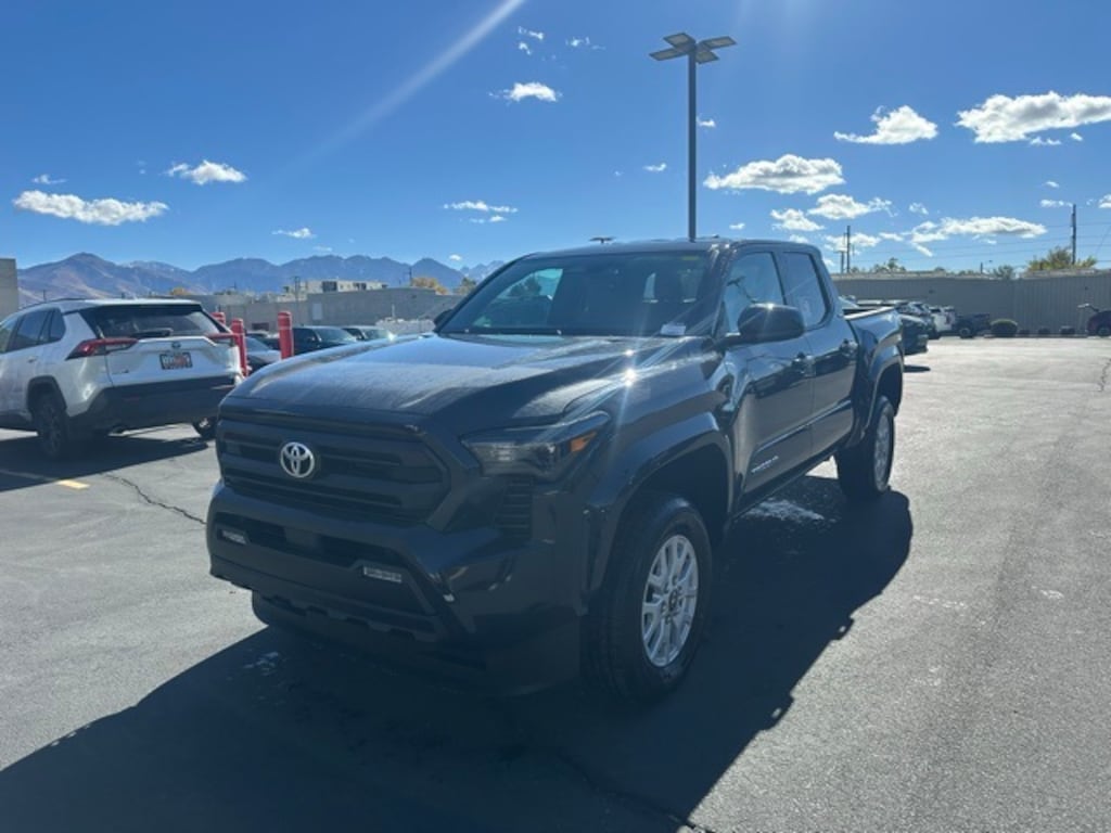 New 2025 Toyota Tacoma SR5 4X4 DOUBLE CAB