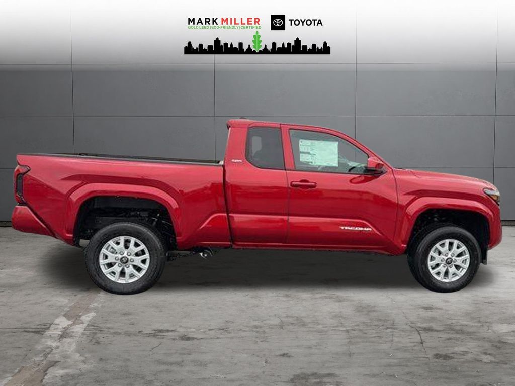 2026 Toyota Tacoma SR5 - Photo 7