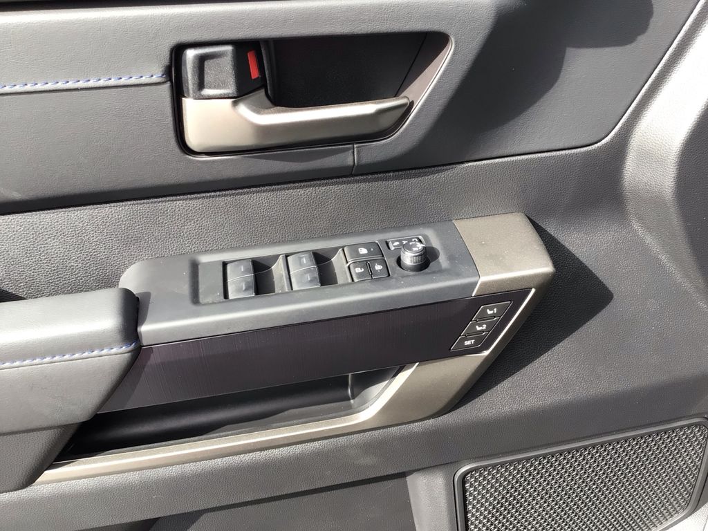 2026 Toyota Tundra Platinum - Photo 12