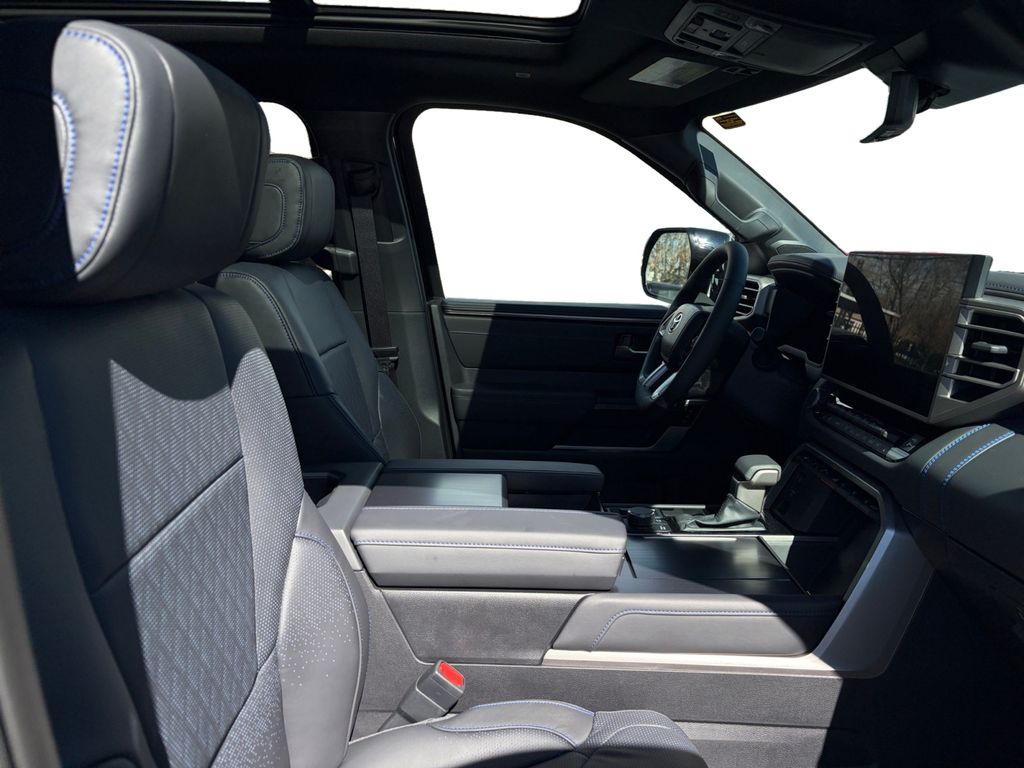2026 Toyota Tundra Platinum - Photo 18