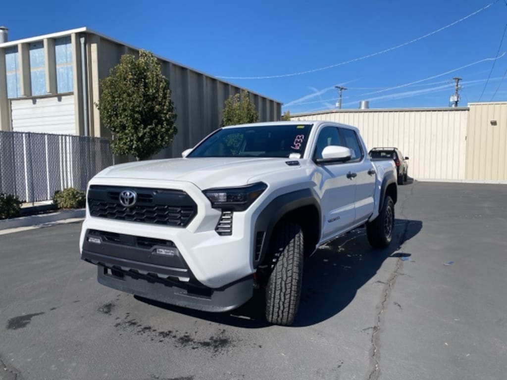 New 2025 Toyota Tacoma i-FORCE MAX TRD Off-Road 4X4 DOUBLE CAB HV