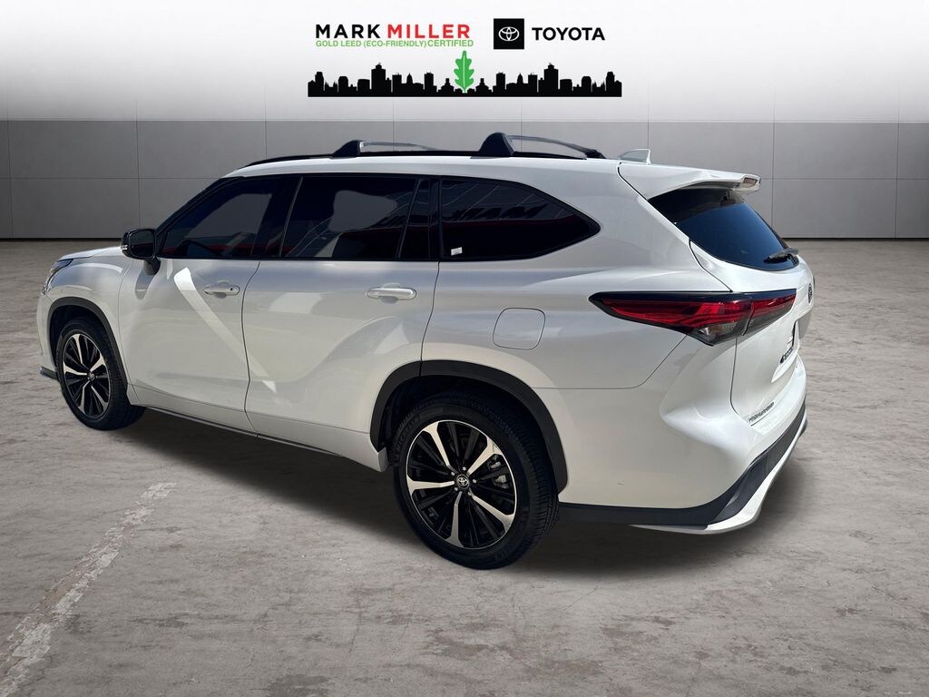 Used 2022 Toyota Highlander XSE SUV
