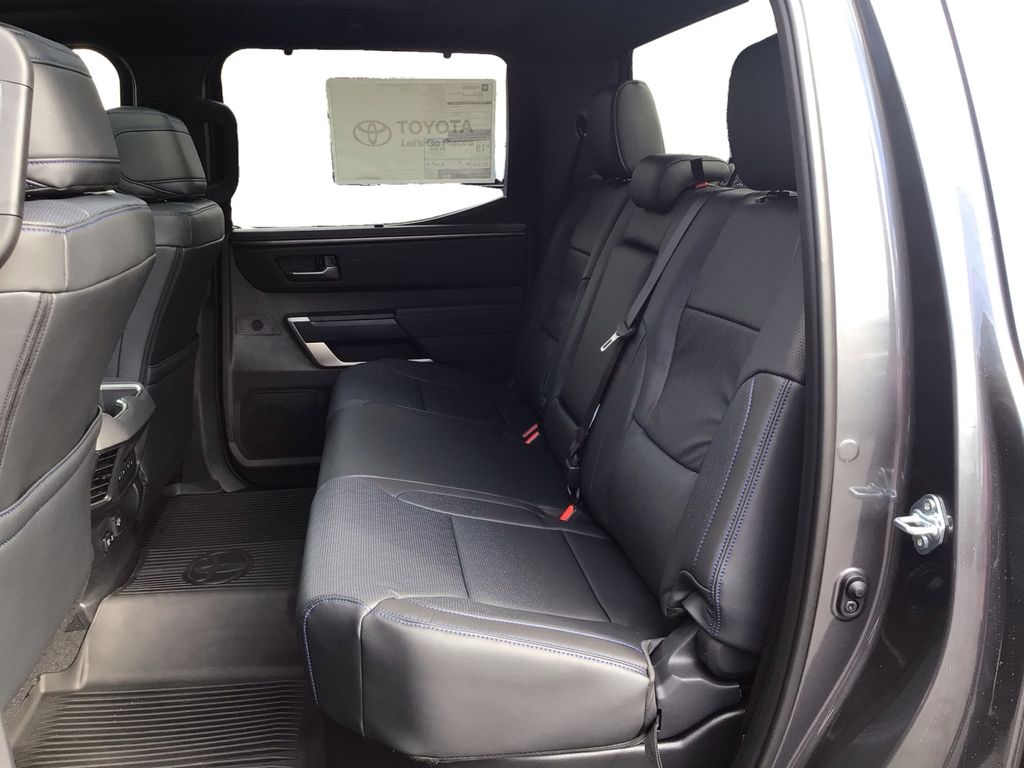 2026 Toyota Tundra Platinum - Photo 17
