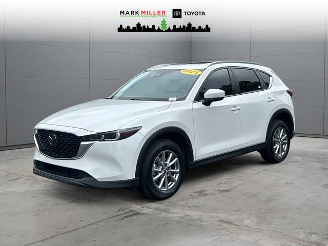 2023 Mazda CX-5 S Preferred package Auto AWD's photo