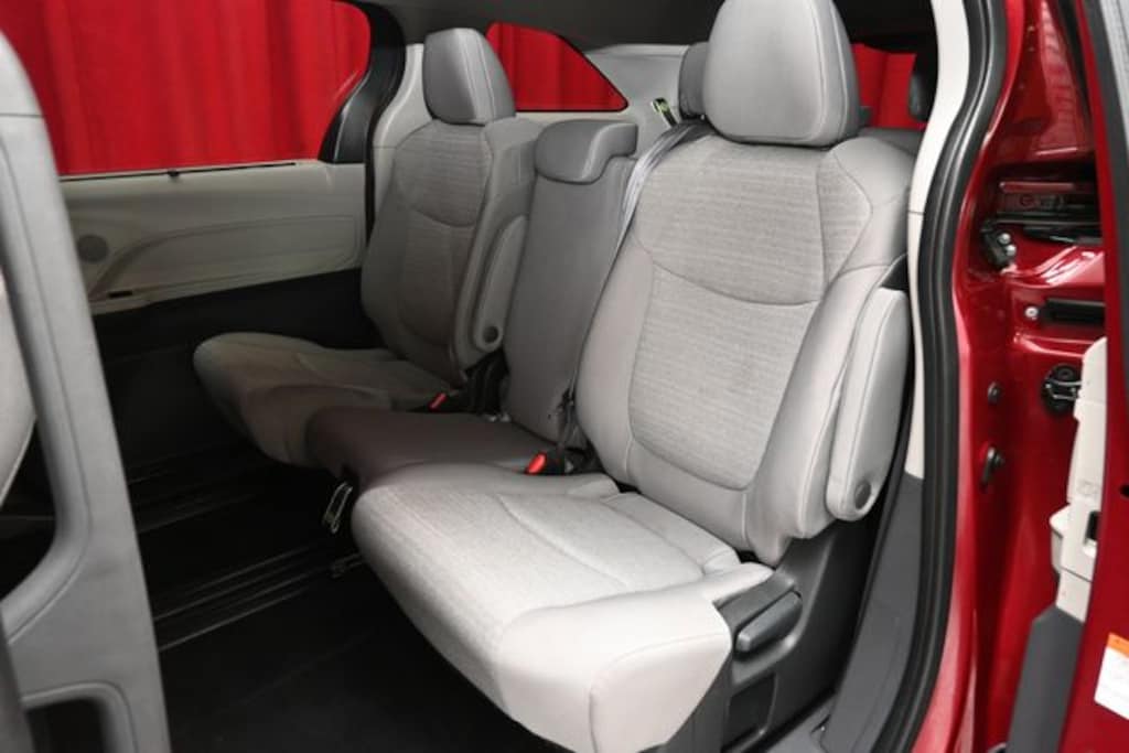 Certified 2024 Toyota Sienna LE 8 Passenger Van Passenger Van