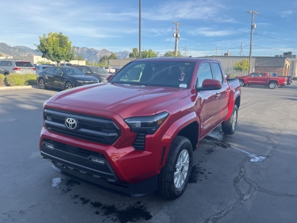 New 2025 Toyota Tacoma SR5 4X4 DOUBLE CAB
