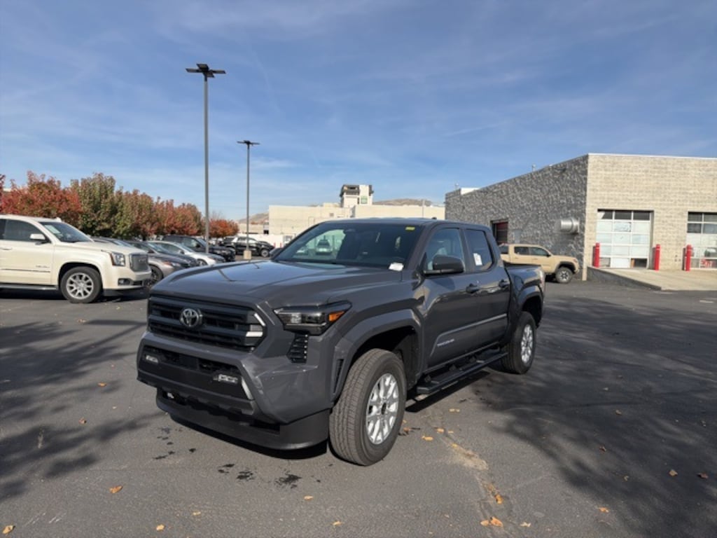 New 2025 Toyota Tacoma SR5 4X4 DOUBLE CAB