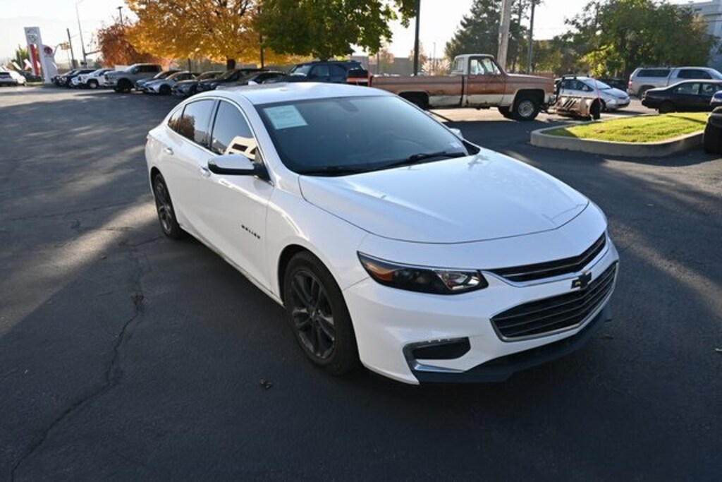 Used 2016 Chevrolet Malibu LT w/1LT Sedan