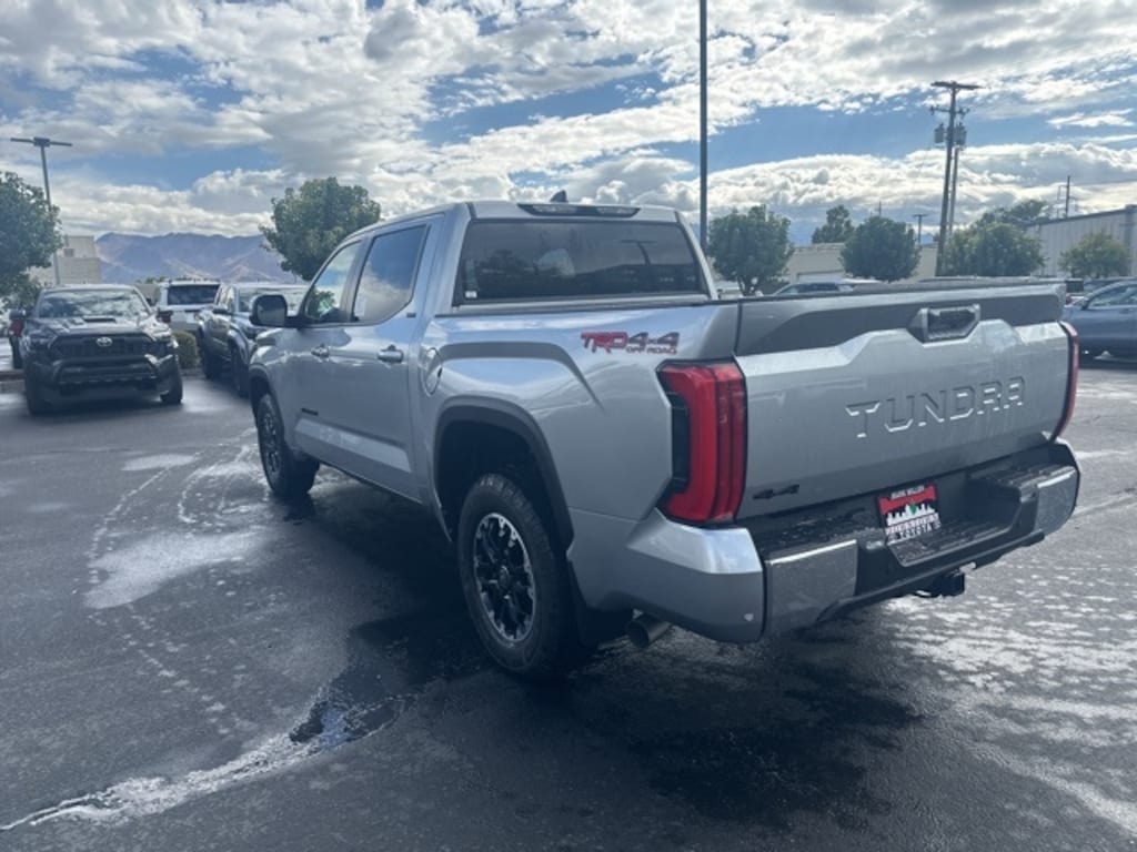 New 2026 Toyota Tundra SR5 SR5 CREWMAX 5.5