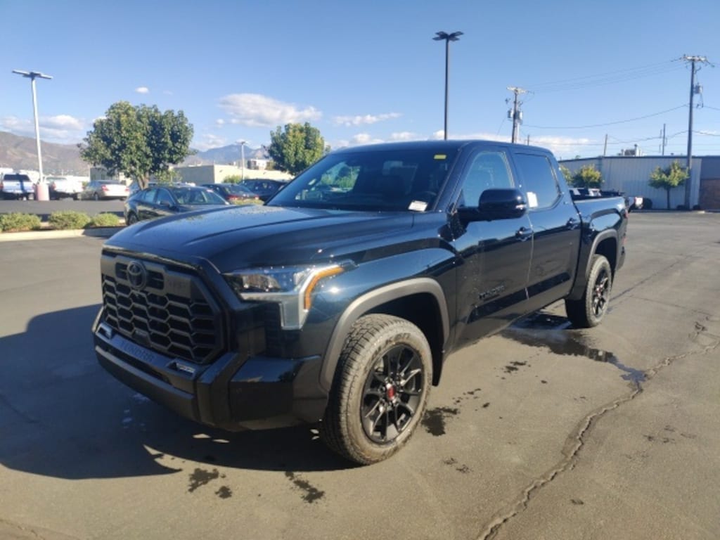New 2026 Toyota Tundra Limited LIMITED CREWMAX 5.5