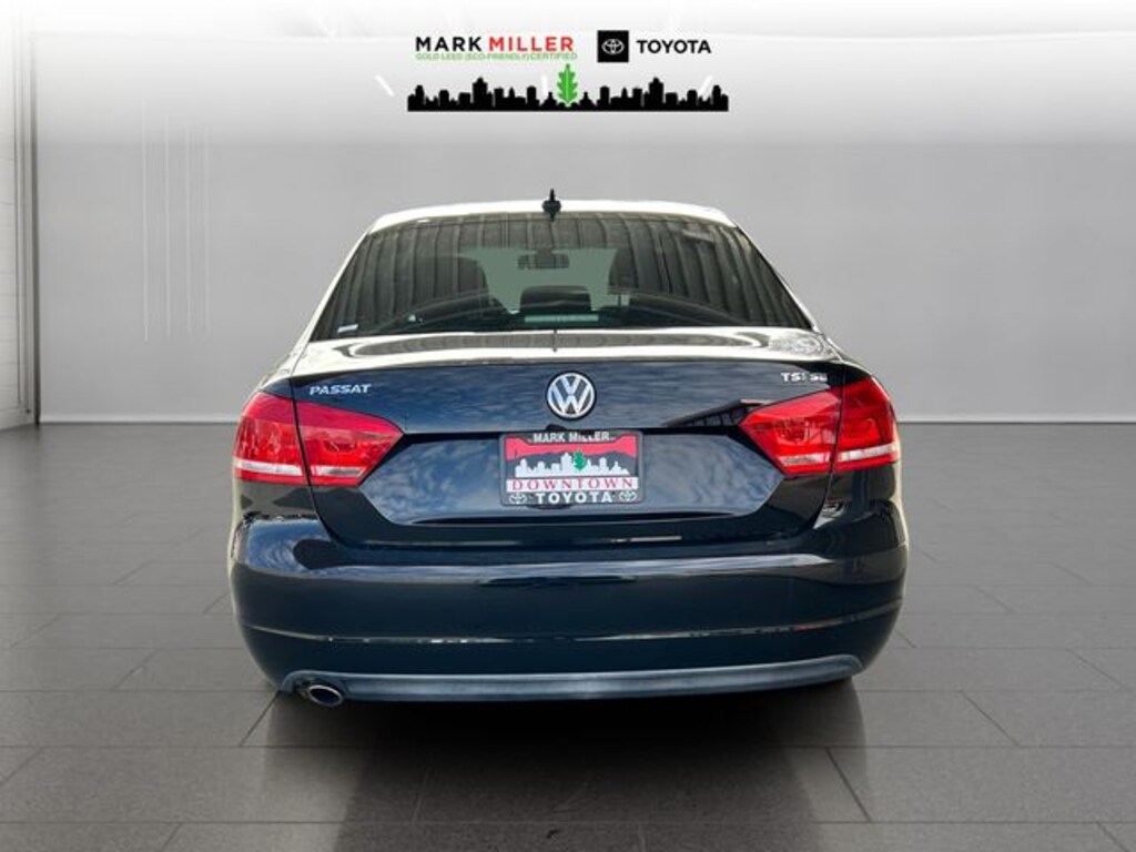 Used 2014 Volkswagen Passat 1.8T Sedan