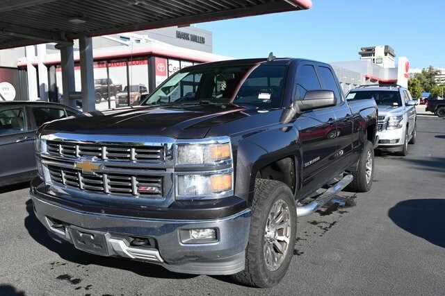 2015 Chevrolet Silverado 1500 LT photo 3