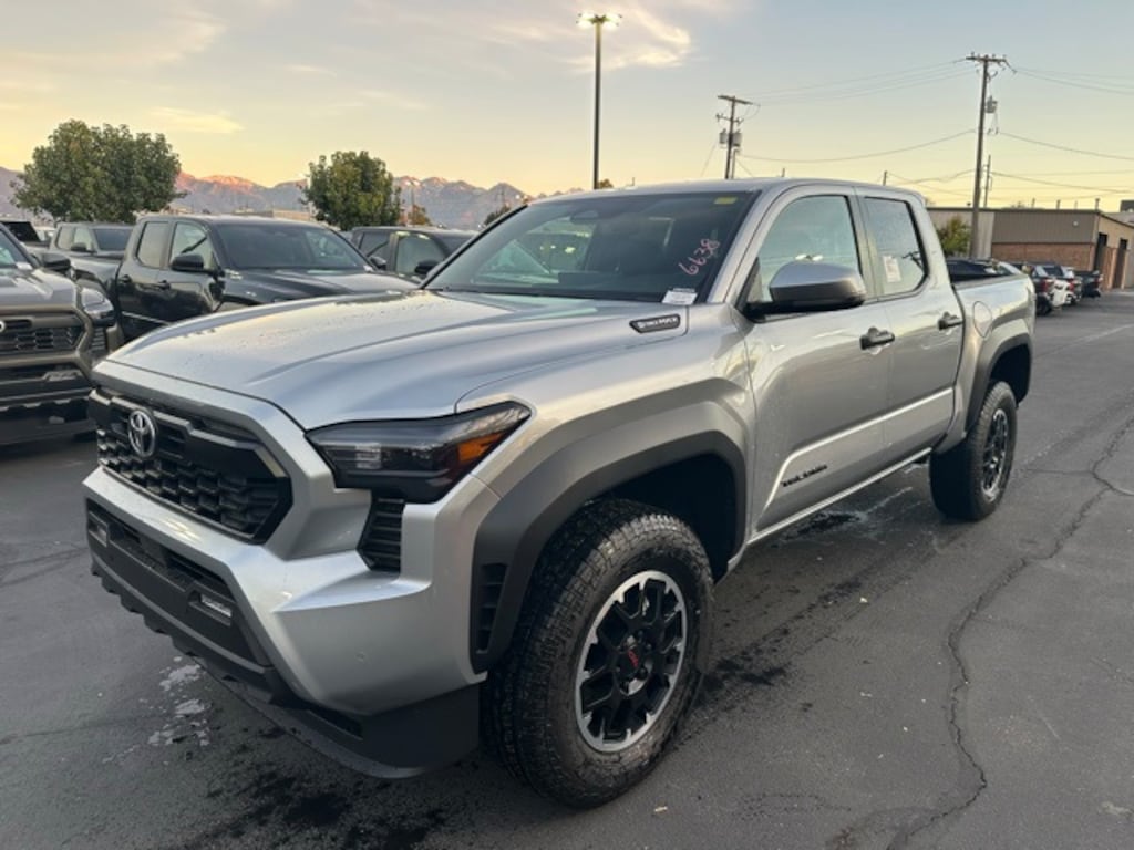 New 2025 Toyota Tacoma i-FORCE MAX TRD Off-Road 4X4 DOUBLE CAB HV