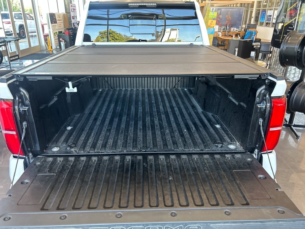 2026 Toyota Tacoma SR5 - Photo 26