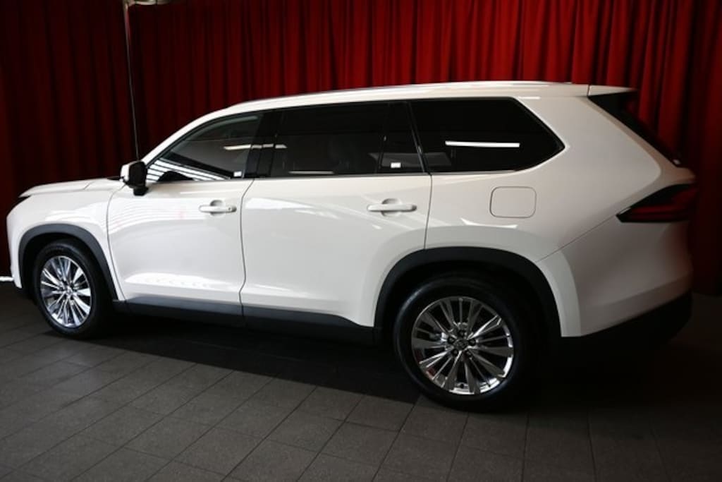 Used 2024 Toyota Grand Highlander Platinum SUV