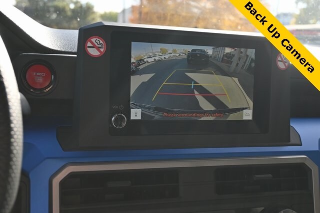 2024 Toyota Tacoma TRD photo 3