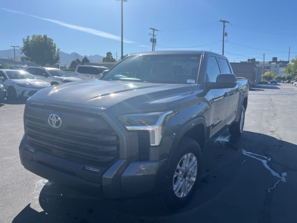 New 2026 Toyota Tundra SR5 SR5 CREWMAX 5.5