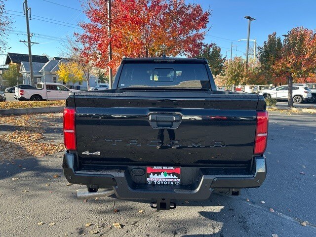 2025 Toyota Tacoma SR5 4x4 Double Cab photo 4