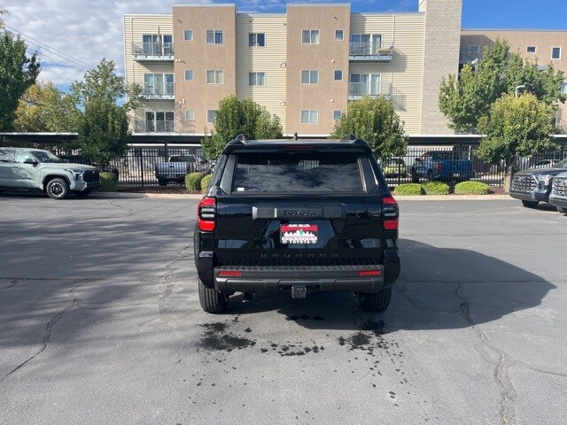 2025 Toyota 4Runner 4WD SR5 photo 4