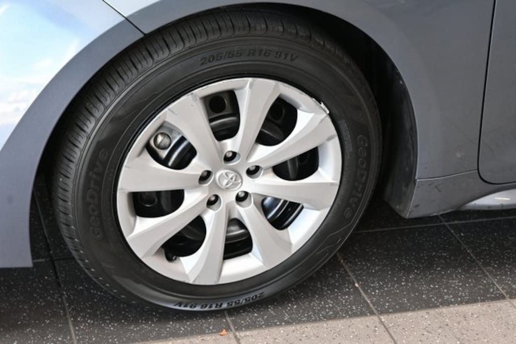 Certified 2024 Toyota Corolla LE Sedan