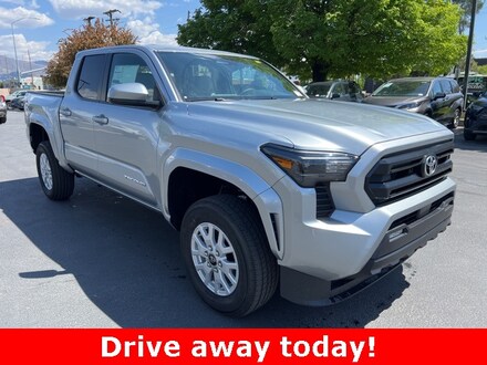 2025 Toyota Tacoma SR5 4X4 DOUBLE CAB