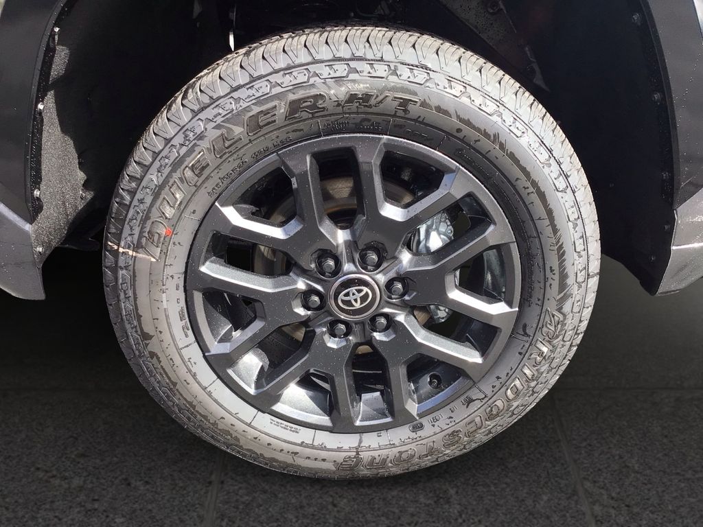 2026 Toyota Tundra Platinum - Photo 10