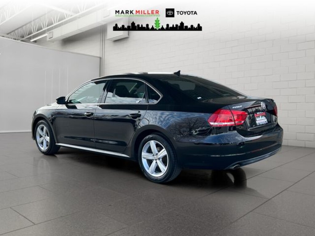 Used 2014 Volkswagen Passat 1.8T Sedan