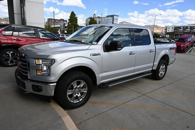 2017 Ford F-150 XLT photo 4