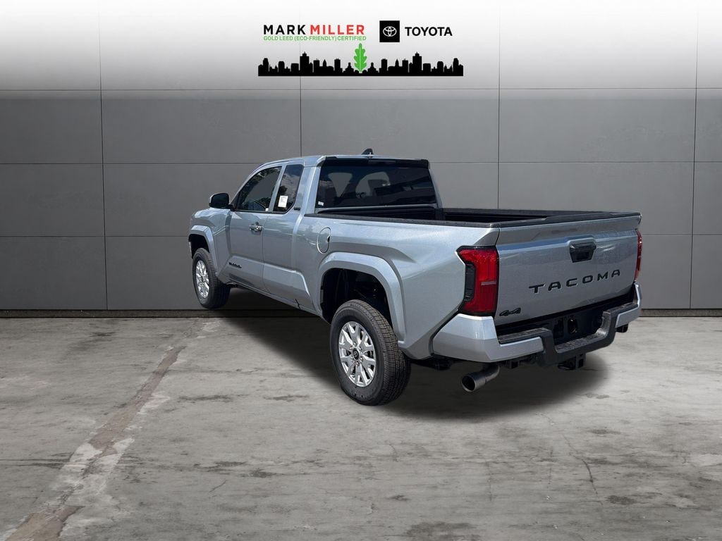 New 2026 Toyota Tacoma SR5 4X4 XTRACAB