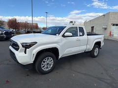 2025 Toyota Tacoma SR5 4X4 XTRACAB