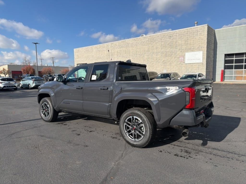 New 2025 Toyota Tacoma TRD Sport 4X4 DOUBLE CAB