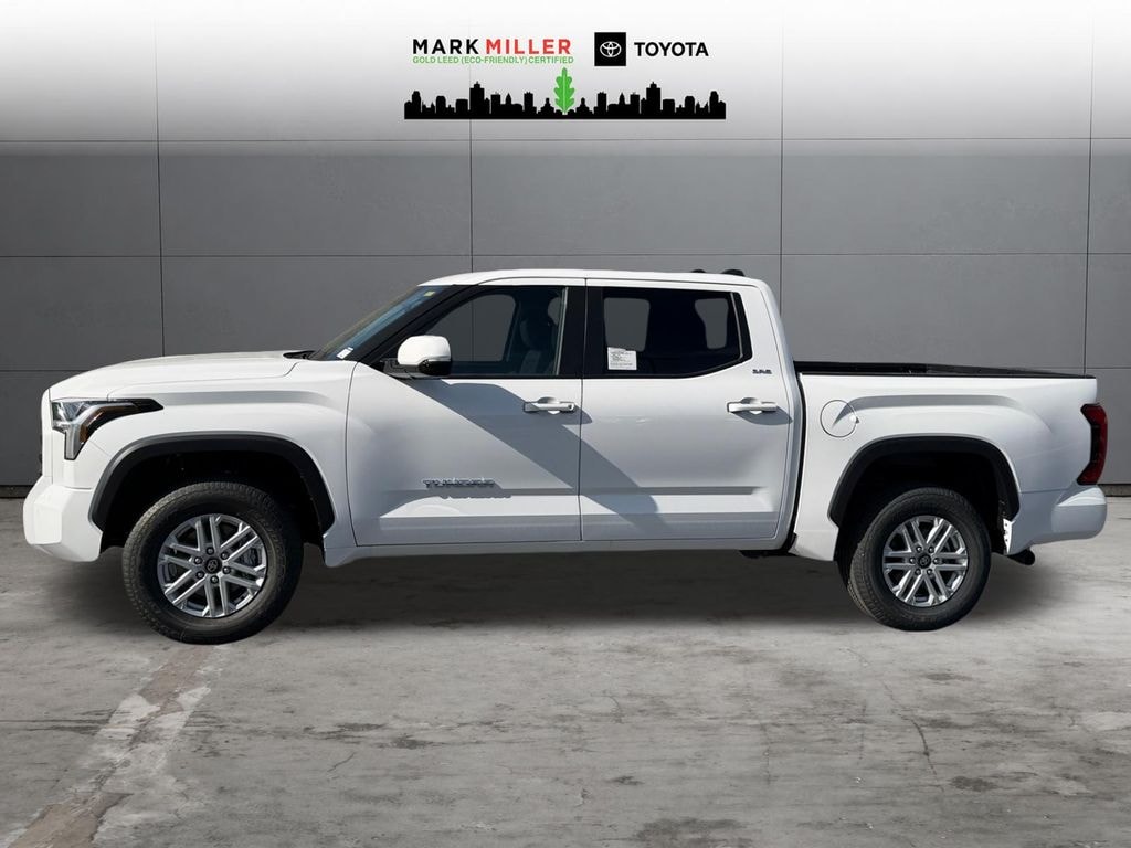 New 2026 Toyota Tundra SR5 SR5 CREWMAX 5.5
