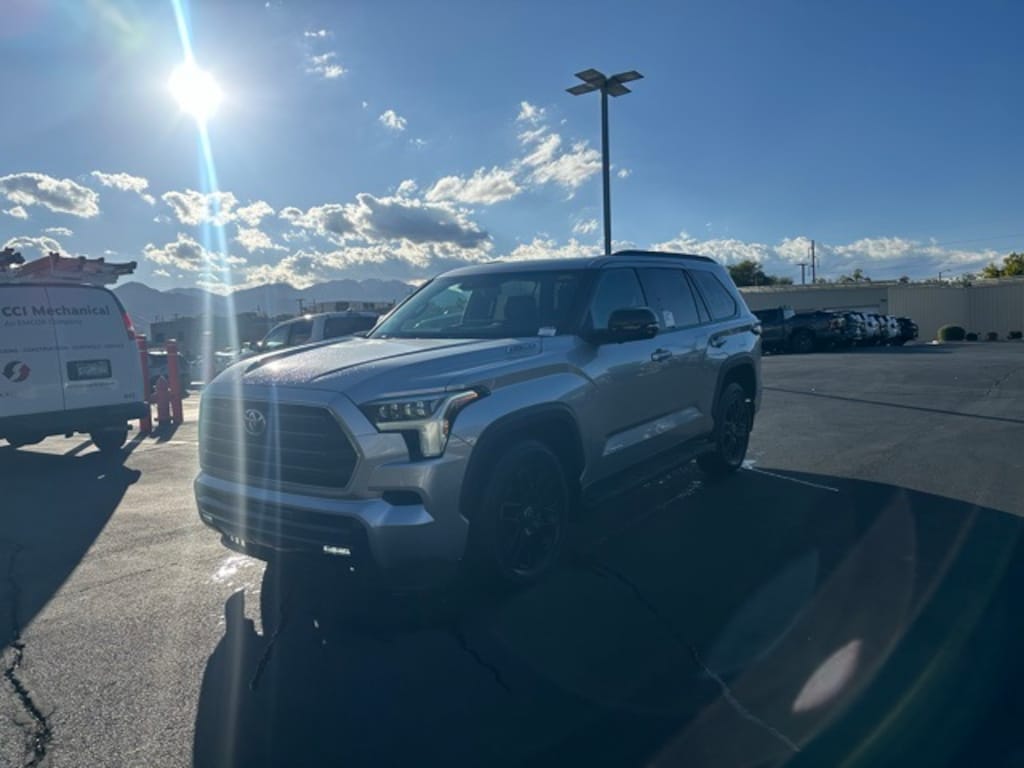 New 2026 Toyota Sequoia Limited LIMITED HYBRID