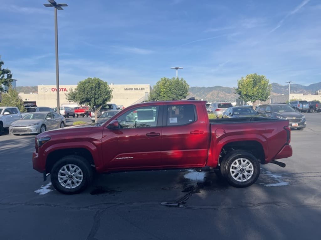 New 2025 Toyota Tacoma SR5 4X4 DOUBLE CAB