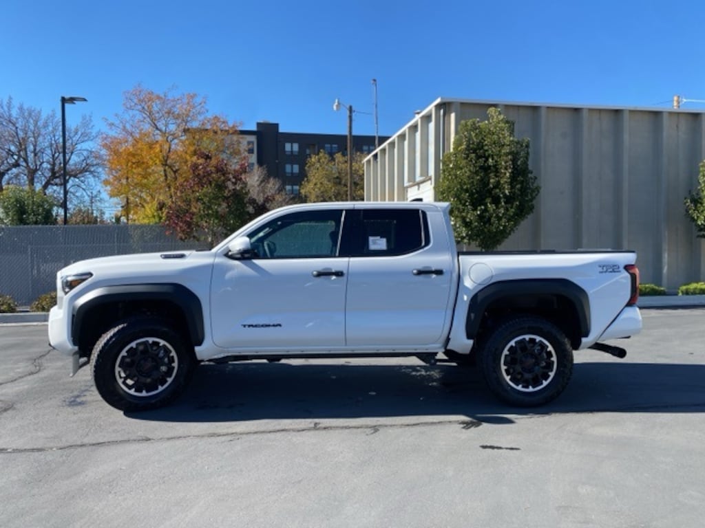 New 2025 Toyota Tacoma i-FORCE MAX TRD Off-Road 4X4 DOUBLE CAB HV