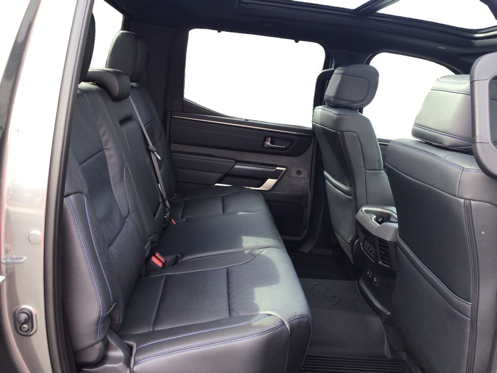 2026 Toyota Tundra Platinum - Photo 19