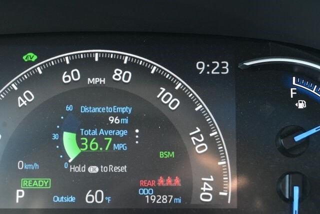 2023 Toyota RAV4 Hybrid XLE Premium photo 4