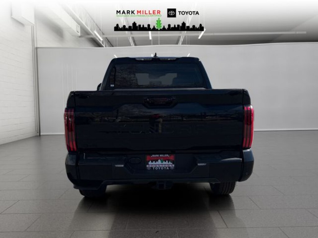 New 2026 Toyota Tundra Platinum PLATINUM CREWMAX 5.5
