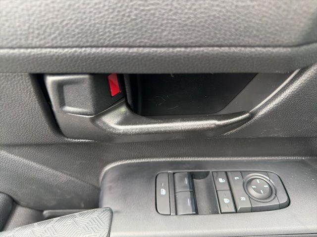 2026 Toyota Tacoma SR5 - Photo 9