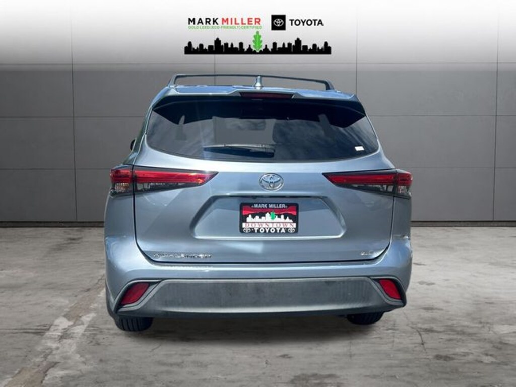Used 2021 Toyota Highlander XLE SUV