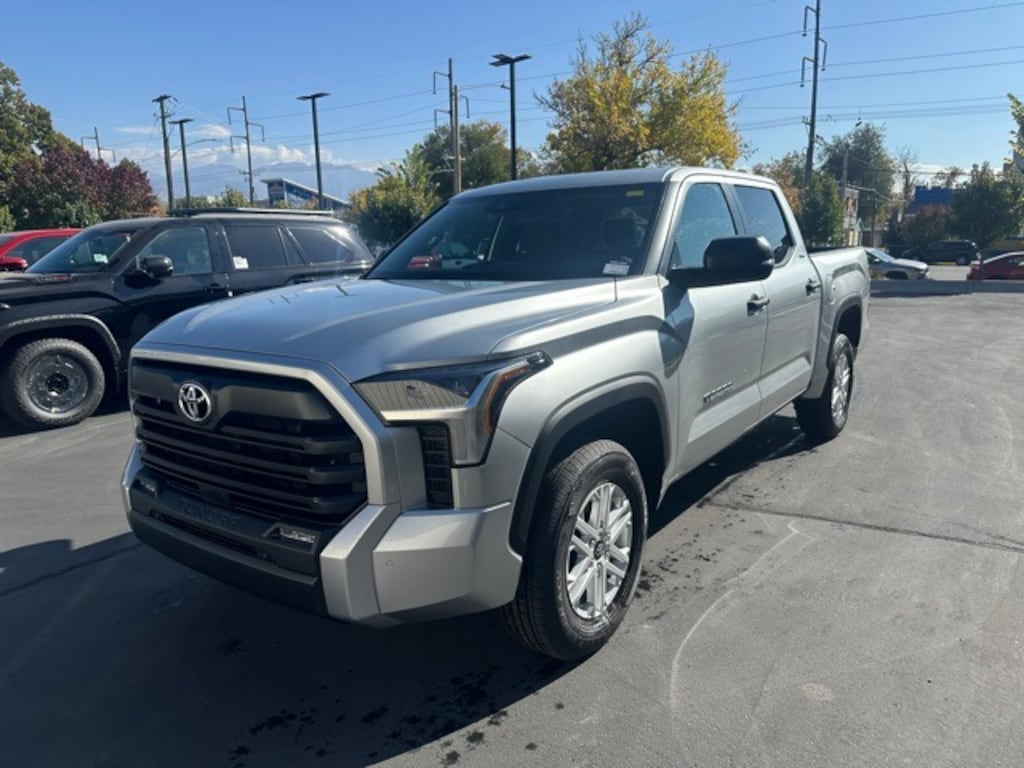 New 2026 Toyota Tundra SR5 SR5 CREWMAX 5.5