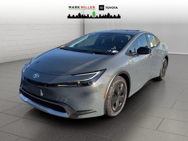 2026 Toyota Prius SE's photo