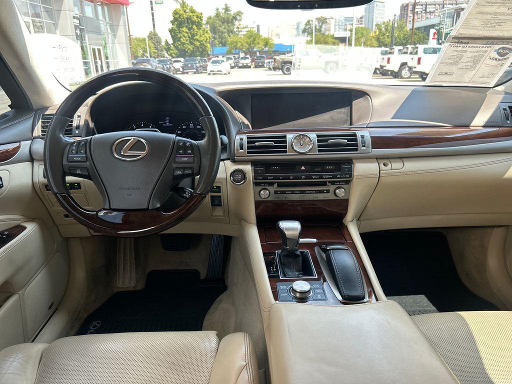 2014 Lexus LS L - Photo 13