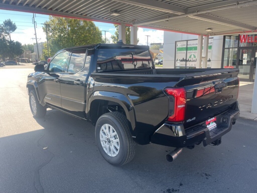 New 2025 Toyota Tacoma SR5 4X4 DOUBLE CAB