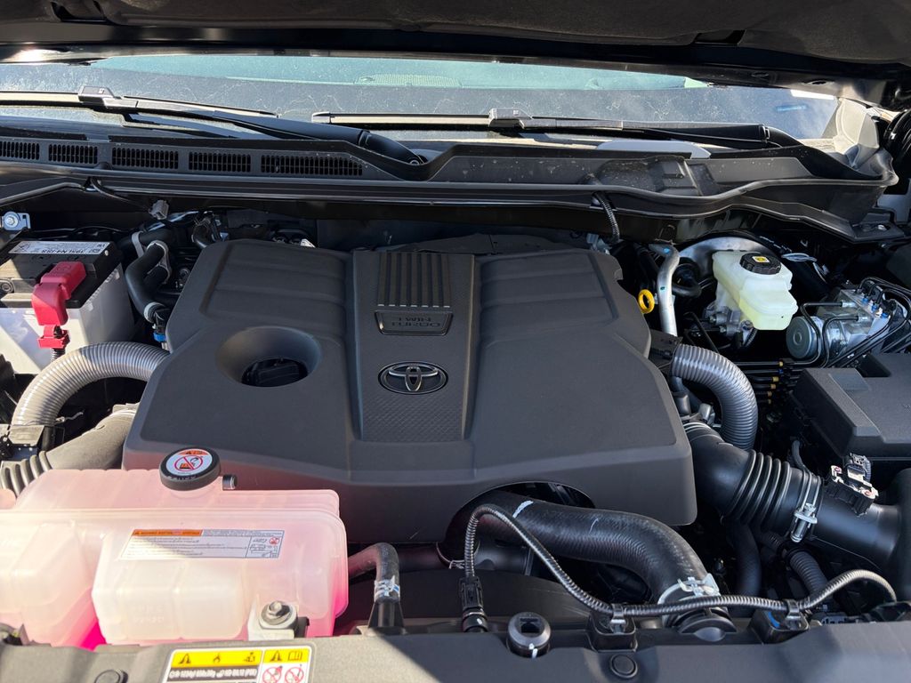 2026 Toyota Tundra Platinum - Photo 21