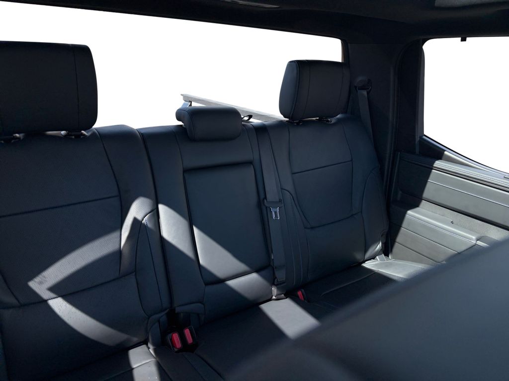 2026 Toyota Tundra Platinum - Photo 19
