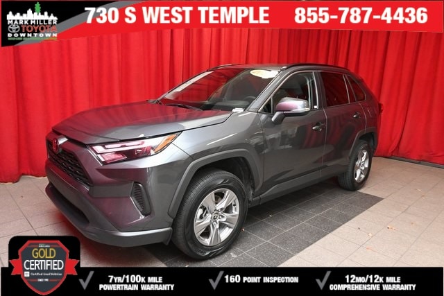 2024 Toyota RAV4 XLE's photo