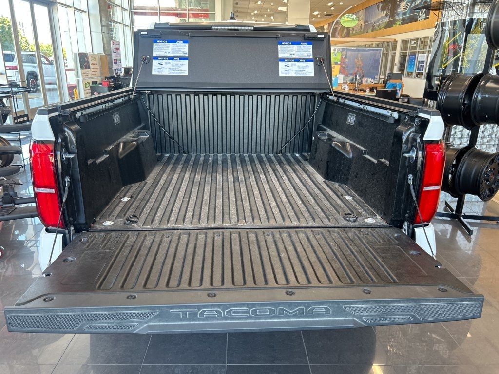 2026 Toyota Tacoma SR5 - Photo 27